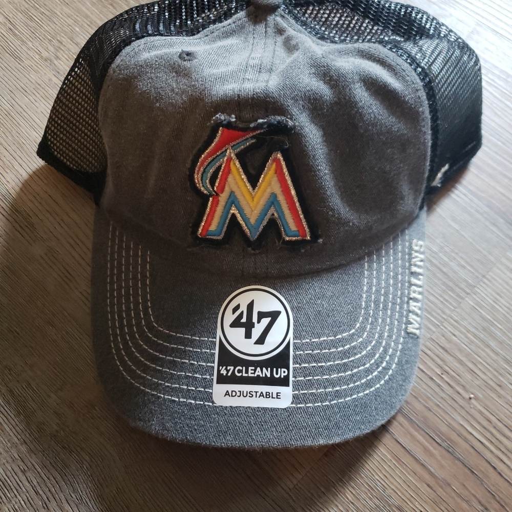 Miami Marlins snapback trucker hat New with sticke